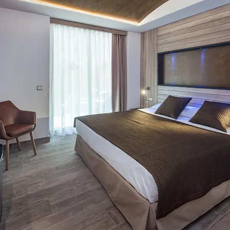 Ght Neptuno-tossa & Venus