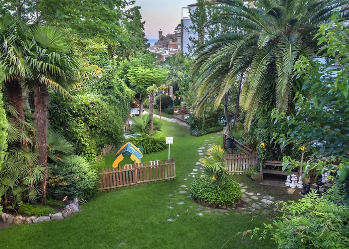 Ght Neptuno-tossa & Venus